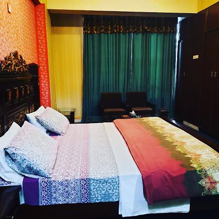 Divine Hotel Равалпинди Экстерьер фото